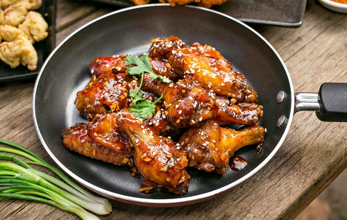 Aripioare de pui cu sos bbq